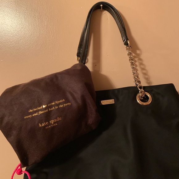 Like new! kate spade satchel. Silver Chain. - Picture 5 of 8